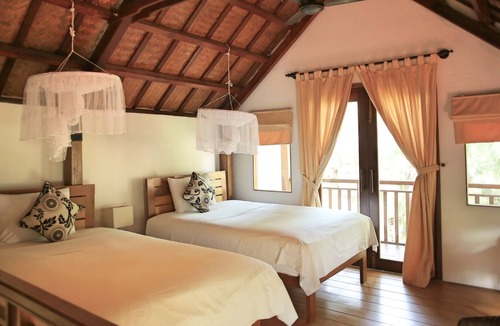 Cam An House | Papaya House, Perfect Family retreat by the beach