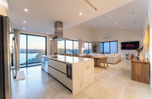 Santa Maria Huatulco Condo | Paradise Cove Penthouse | Stunning Ocean Views