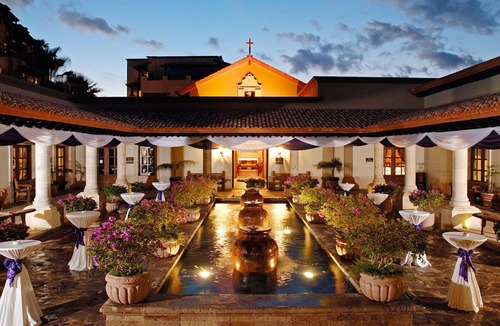Centro Hotel | Paradise Resort in Cabo San Lucas