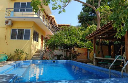 Hidalgo House | Paziflora Hostel -STARLINK-