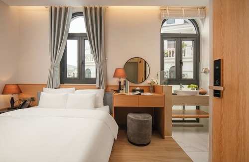 Gia Lam Hotel | PCA Hotel 1- Vinhomes Ocean Park