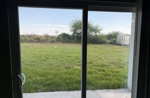 Arroyo City House | Peaceful Family & Pet-Friendly Getaway, Great for Fishing Trips & Group Fun