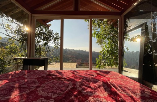Santa Catarina Barahona Cabin | Peaceful Cabin Near Antigua Guatemala with Farm Animals to connect with nature