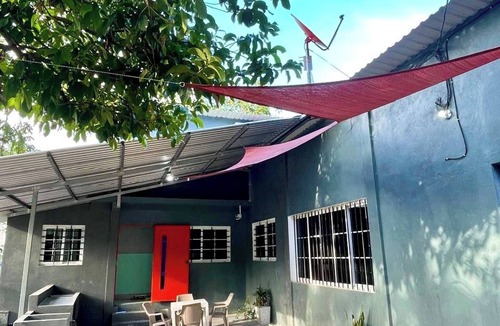 Izabal House | Peaceful Morales Getaway with 3 Spacious Bedrooms