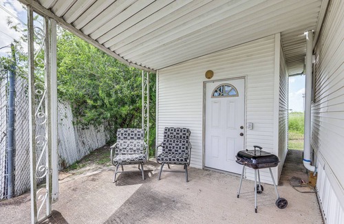 San Benito House | Peaceful, Private Slice of Deep South Texas