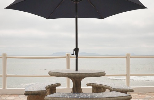 Playas De Tijuana Villa | PEACEFUL ROMANTIC GETAWAY just 20 minutes from the International Border!