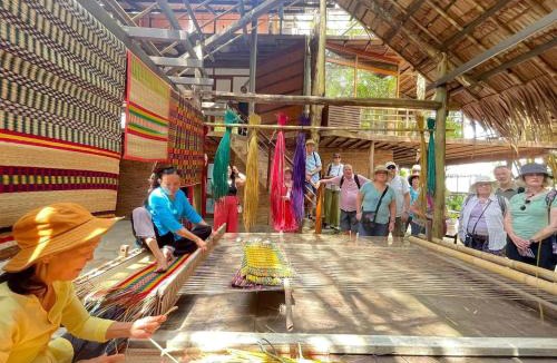 Hoi An Apartment | Peaceful Stay by the River, 10 min to Old Town