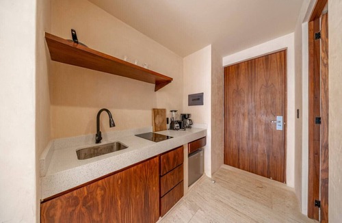 La Veleta Apartment | Peaceful Studio Retreat with Hot Tub & King Bed