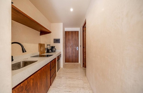 La Veleta Apartment | Peaceful Studio Retreat with Hot Tub & King Bed