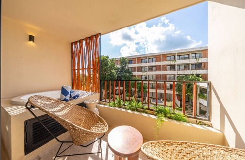 La Veleta Apartment | Peaceful Studio Retreat with Hot Tub & King Bed