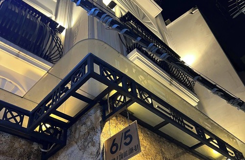 Nguyen Thai Binh House | Peanuts De Tham - Green Breeze, Central D1, HCM.C