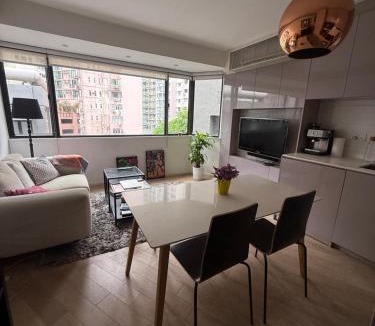 Happy Valley Apartment | PecHouse