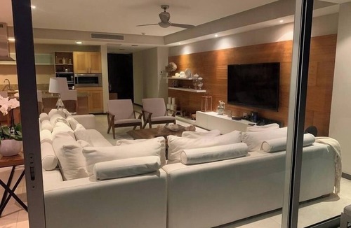 South Hotel Zone Apartment | Peninsula 18D Spacious 3-bedroom apartment in pleasant Puerto Vallarta.