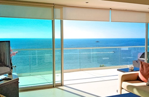 North Hotel Zone Condo | Peninsula Beach Condo with Bay Views