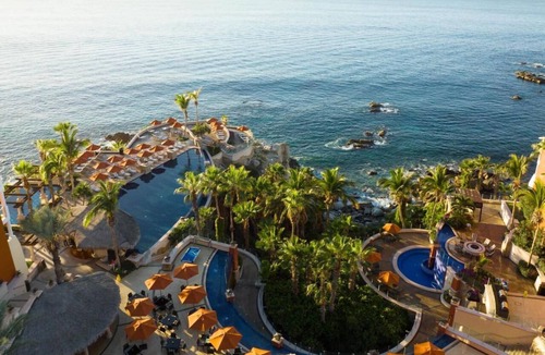 Ildefonso Green Apartment | Penthouse Overlooking the Sea of Cortez, offers a great experience.