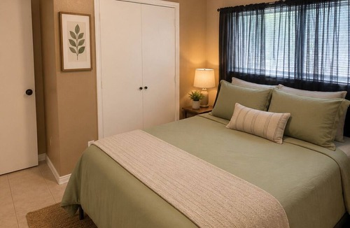 Harlingen House | Perfect 3-bedroom house with AC in welcoming Harlingen