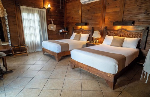 Villa Juarez Resort | Petit Lafitte Beachfront Hotel & Bungalows