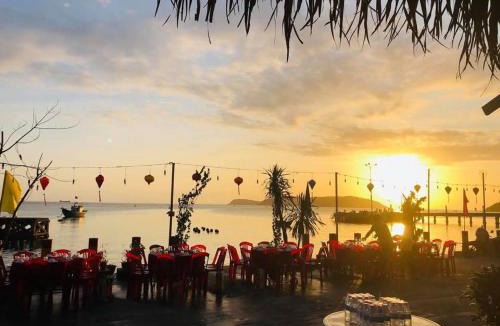 Tan Hiep Hotel | Phòng ba giường có view biển
