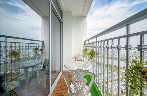 Hang Xanh Apartment | [PHAN DANG Apartment] - Vinhomes Central Park - The Landmark 4BR
