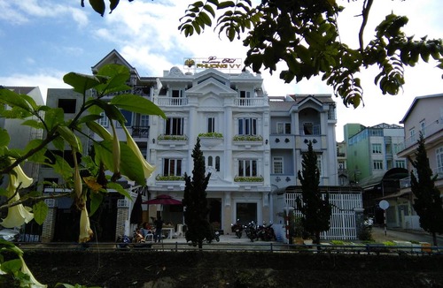 Da Lat Hotel | Phuong Vy Luxury Hotel