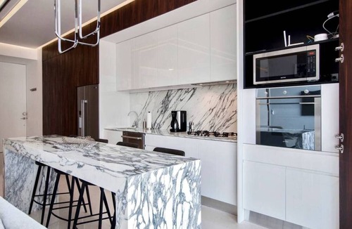 Romantic Zone Condo | Pier 57 Luxury Escape 2BR, PV’s Best Rooftop!