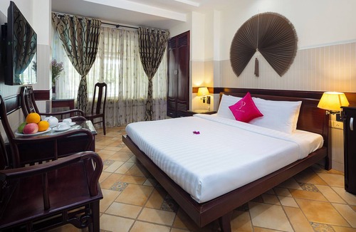 Ba Queo Hotel | Pink Horizon Saigon Airport Hotel