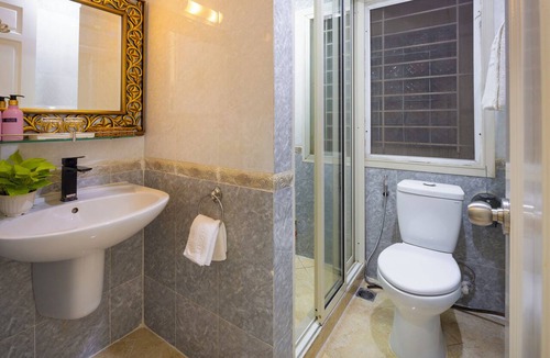 Ba Queo Hotel | Pink Horizon Saigon Airport Hotel