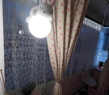 Thao Dien House | Pink Room