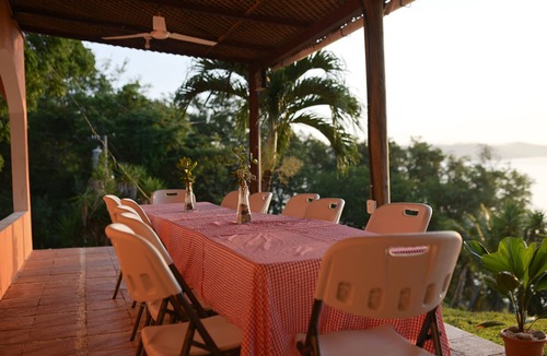 Flores House | Playa Bello Amanecer