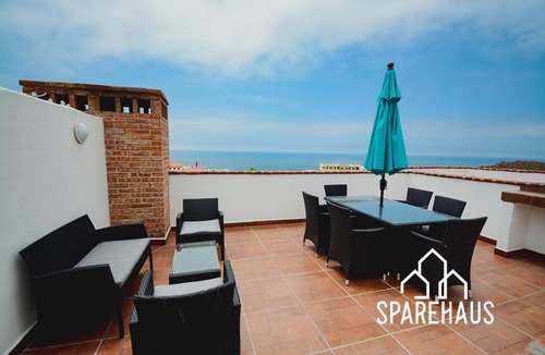 La Fonda Apartment | Plaza del Mar Condo By SpareHaus
