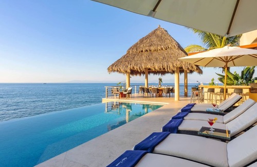 South Shore Hotel Area Villa | Please Inquire Before Booking – Luxury Villa