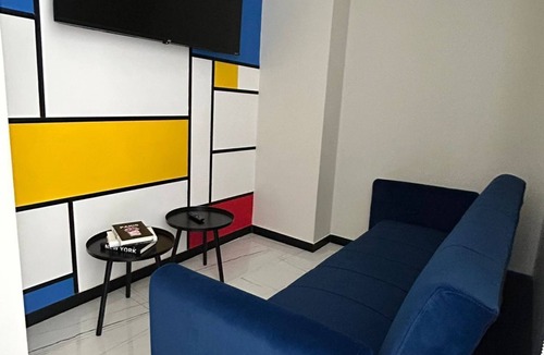 Queretaro Apartment | Pop-style apt in HomeResort