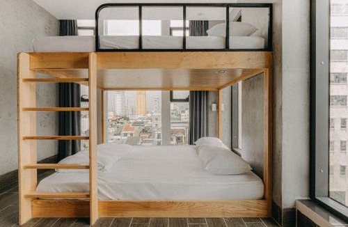 Hai Chau Hostel | POSIKI Hotel & Dorm - Danang Dragon Bridge