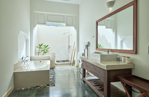 Con Son Hotel | Poulo Condor Boutique Resort and Spa