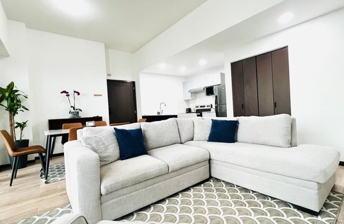 Zona 11 Apartment | Premium 3-bedroom apartment with AC in charming Ciudad de Guatemala