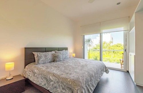 Centro Apartment | Prime Location PH w/Jacuzzi Roof top Pool close5th
