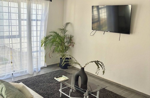 Puebla Apartment | Private house in Zavaleta with parking