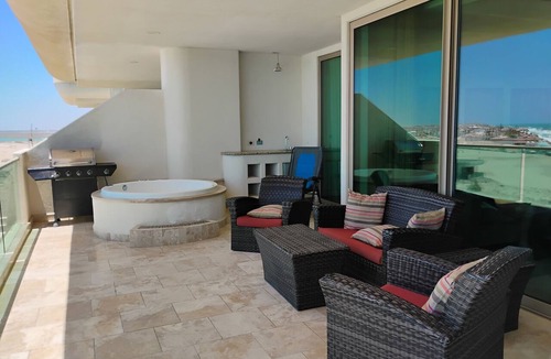 Las Conchas Apartment | Privacy in paradise. Spacious 3-bedroom Condo on the beach.