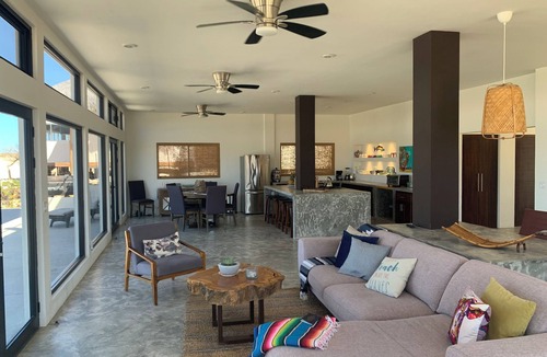 La Ventana House | Private Beach house oasis. Walk on waterfront. Kiting paradise at your door.