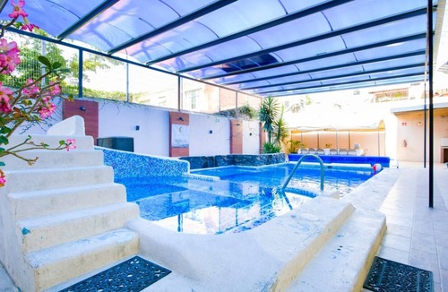 Santa Teresita House | Private Double Room in Guesthouse Guadalajara 2