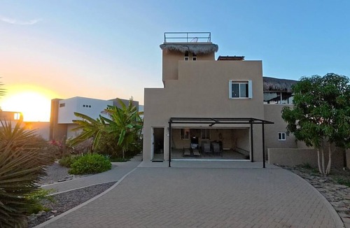 El Pescadero House | Private Home—Ocean View with Pool and Fire Pit (Perfect for Vacations)