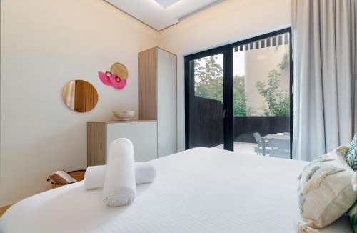 Playa Paraiso Apartment | Private Jacuzzi in Tulum Hotel Zone - Sea View Rooftop Pools & Beach
