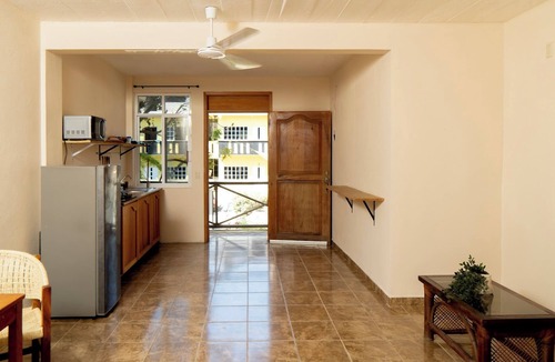 Brisas de Zicatela Apartment | Private loft -Pool- Walk Everywhere La Punta-Kitchen & Wi-Fi-Free Breakfast