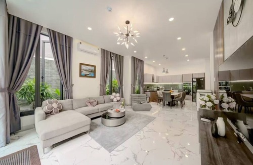 Ngu Hanh Son Villa | Private Luxury villa/Pool/Full AC/Free pick up