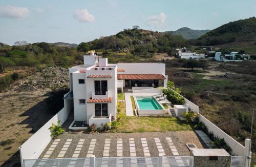 Troncones House | Private Ocean View Retreat with Pool Luxury HOM
