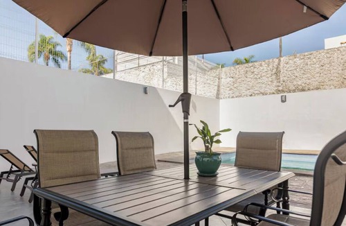 Bugambilias House | Private Pool 4BR 5.5 Baths Secure Upscale