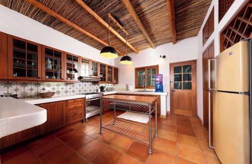 Laguna Hills House | Private Romantic Cottage with Beach Club Access & Concierge Service