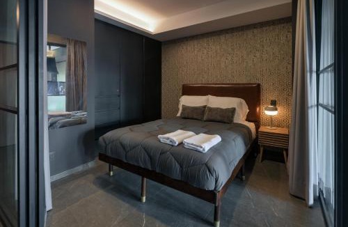 Cuauhtemoc Apartment | Private terrace overlooking the Monument to the Revolution