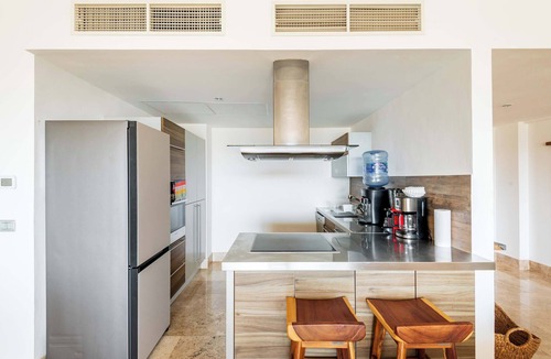 Playa Mujeres Apartment | Private Terrace Penthouse in Exclusive Beachfront Complex