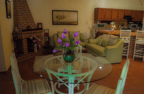 San Agustin Villa | Private Villa in Guadalajara with swimming pool inside safe gated community